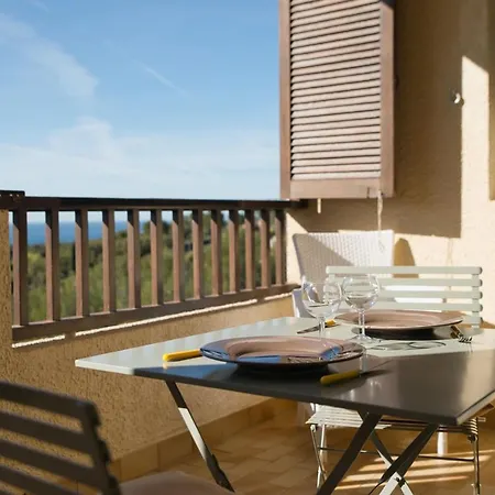 Apartment Charming Studio In With Sea View And Swimming Pool *
