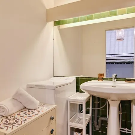 Apartment Charming Studio In With Sea View And Swimming Pool Cassis