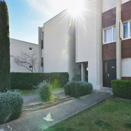 Apartment Charming Studio In With Sea View And Swimming Pool